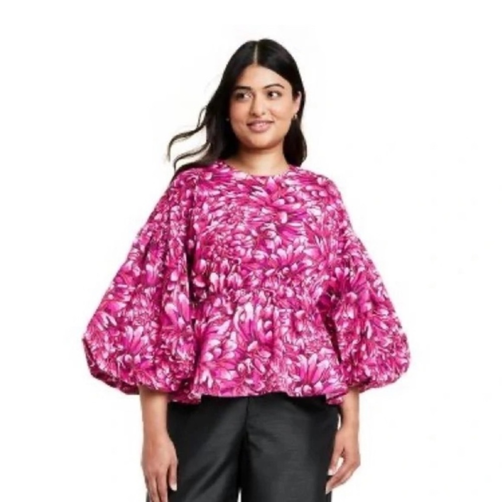 Mum Floral Scallop Back Blouse -
Kika Vargas × Target Pink. Size L